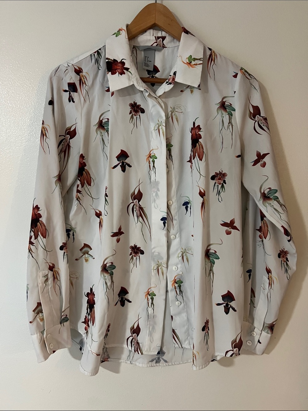 H&M Women's Floral Button-Up Shirt